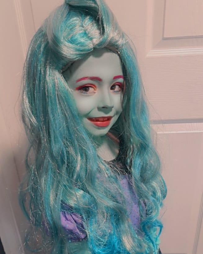 With enough blue body paint you could be Honey Swamp from Monster High