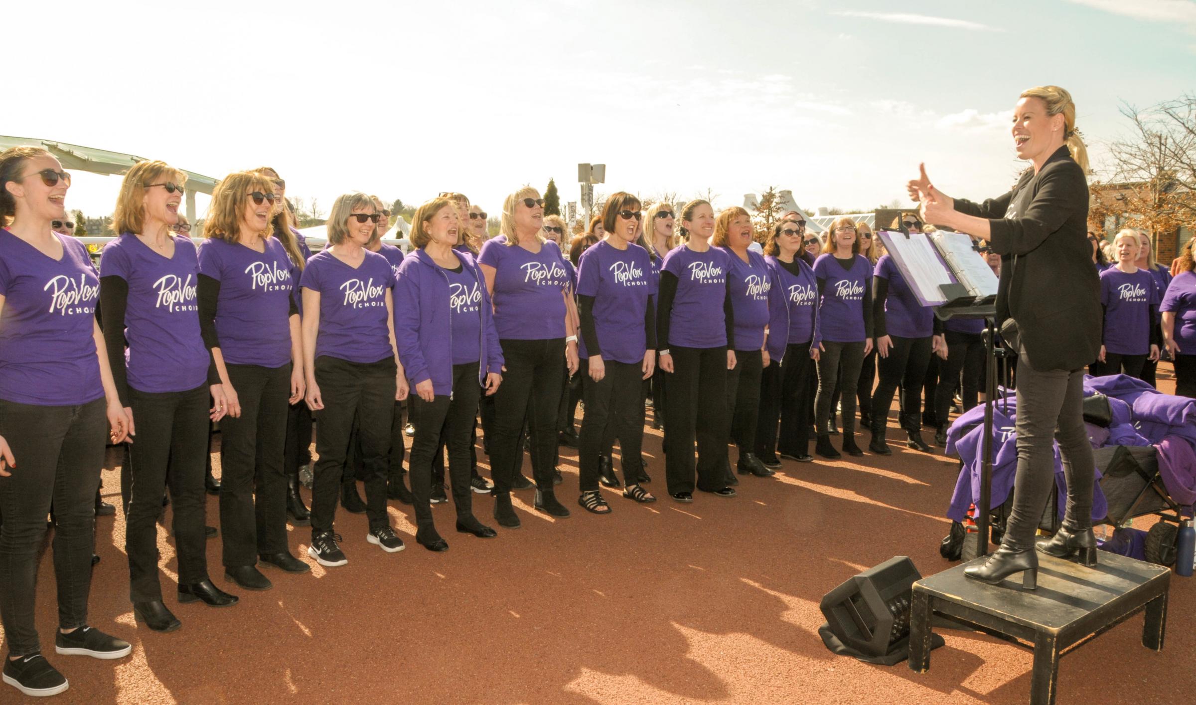 Entertaining the crowds are PopVox Choir. SW9042023.